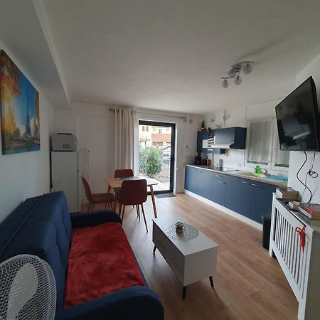 Studio Equipe Et Meuble St Cyprien Saint-Cyprien Kültér fotó